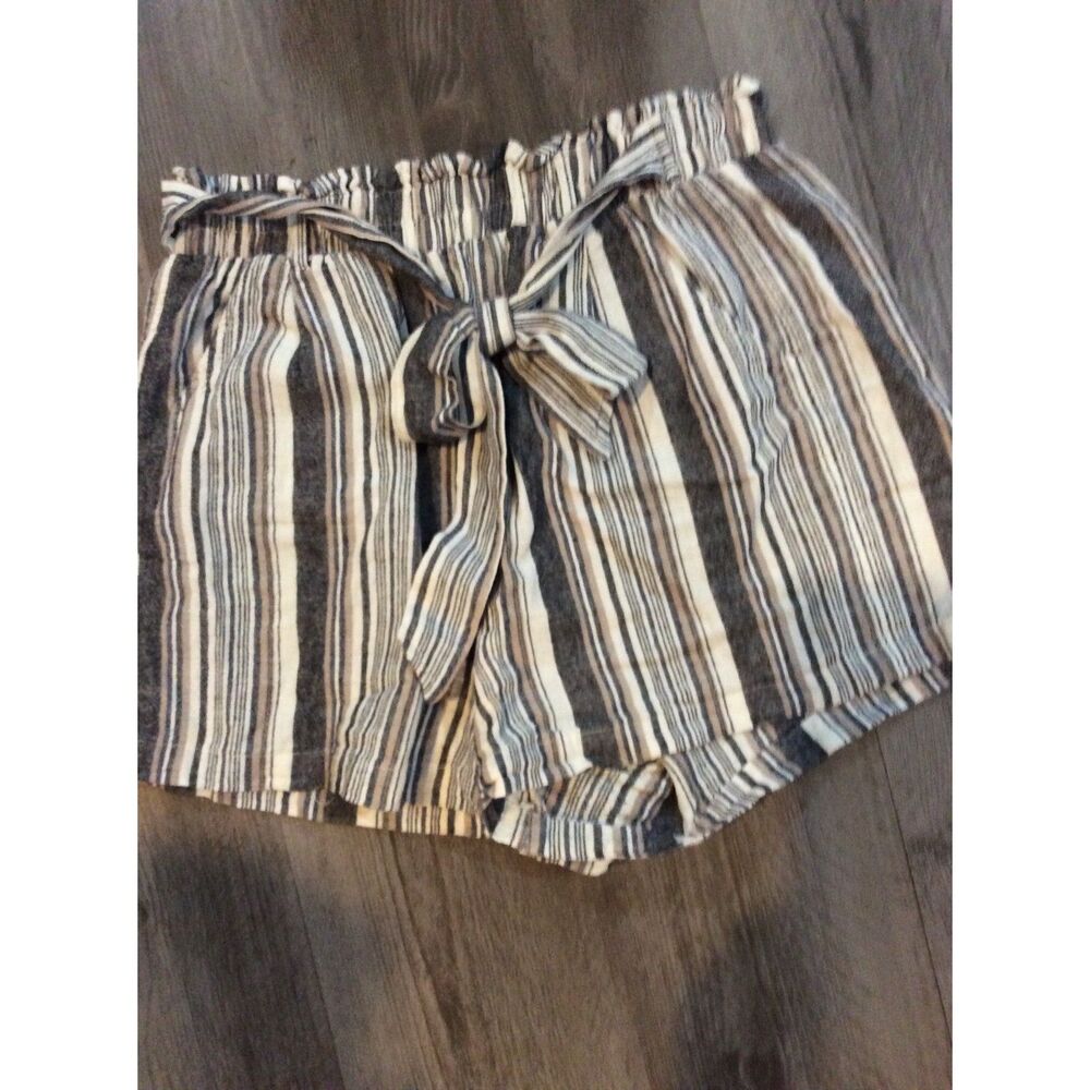 Linen blend Size Medium striped neutral shorts high elastic waist